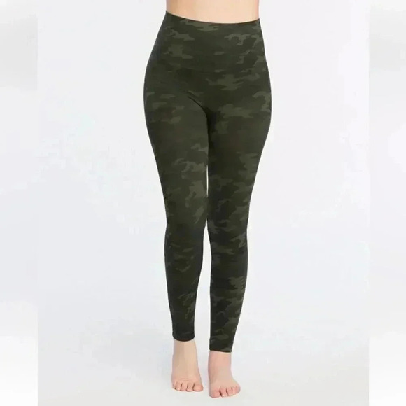 Spanx Women's Large Look At Me Now Seamless Leggings Camo Green Camouflage L Lg - Picture 1 of 9